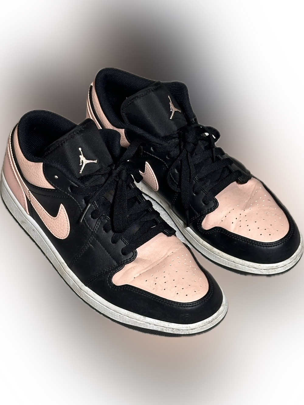 Nike Air Jordan 1 Low sneakers in the "Crimson Tint"  size 12